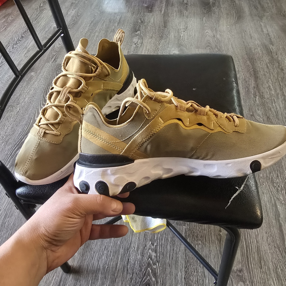 Nike React Element 55 Metallic Gold Men 8 Metallic Gold Run Shoes BQ6166-700 - Picture 7 of 11